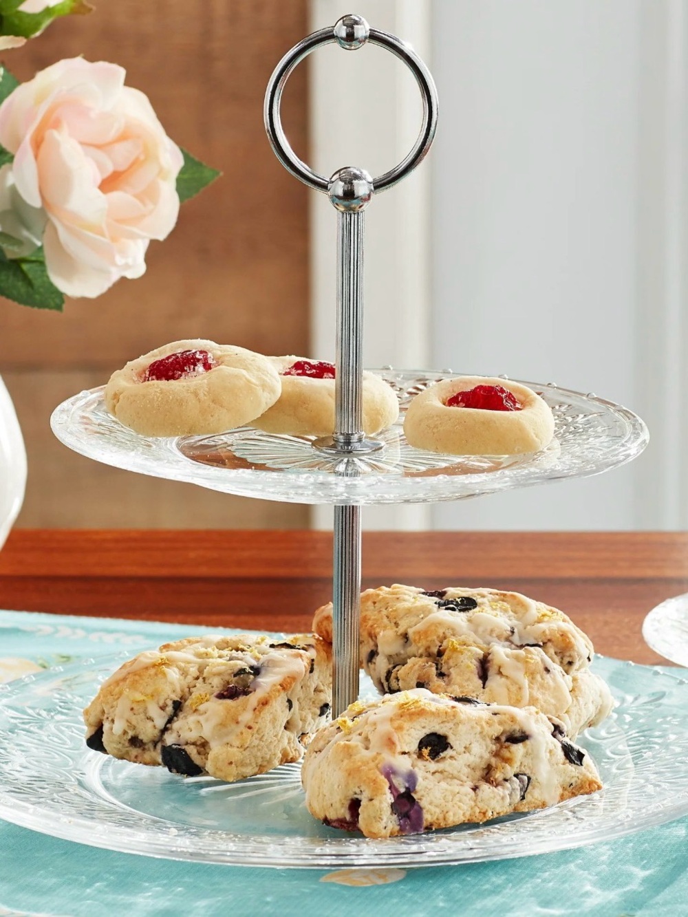 Pioneer Woman Embossed 2 tier server cupcake hors d’oeuvres glass elegant dish